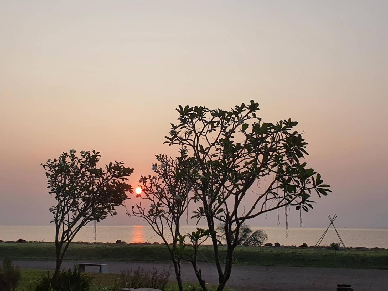 The Beach Resort & Residence - Sha Plus Pathiu Luaran gambar