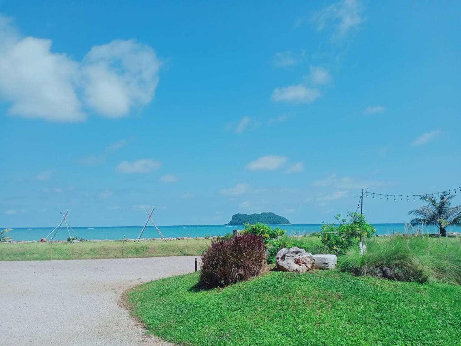 The Beach Resort & Residence - Sha Plus Pathiu Luaran gambar